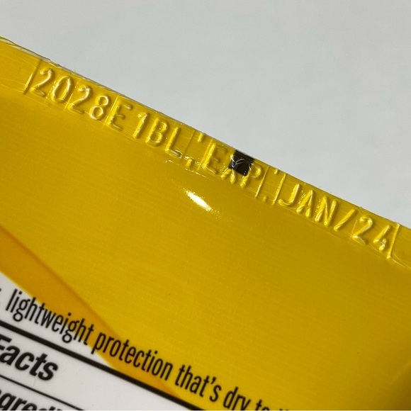 Alba Botanica Sensitive Sheer Shield Suncreen SPF 45 - Picture 4 of 4